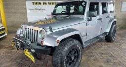 2013 JEEP WRANGLER UNLTD SAHARA 3.6L V6 A/T