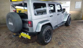 2013 JEEP WRANGLER UNLTD SAHARA 3.6L V6 A/T full