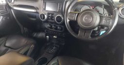 2013 JEEP WRANGLER UNLTD SAHARA 3.6L V6 A/T