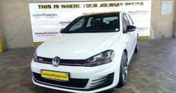 2015 VOLKSWAGEN GOLF VII GTi 2.0 TSI DSG PERFORMANCE