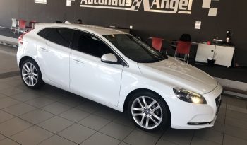 https://autohausangel.co.za/usedcar/2016-volvo-v40-t3-momentum/