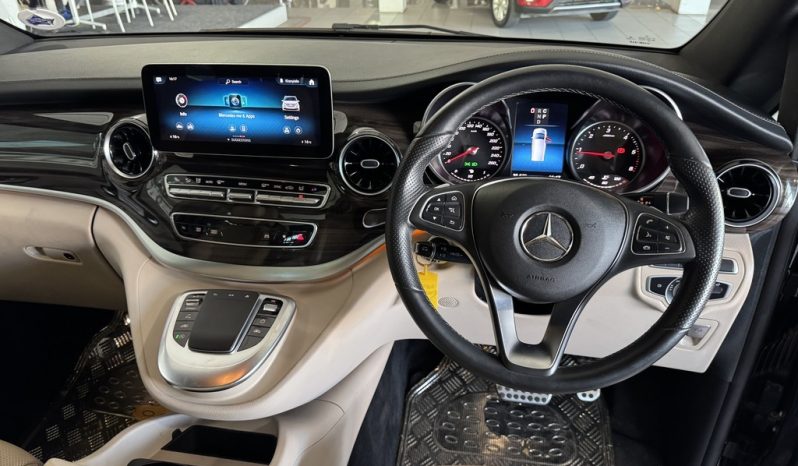 2022 MERCEDES-BENZ V300d AVANTGARDE full