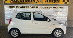 2017 HYUNDAI i10 1.1 GLS/MOTION