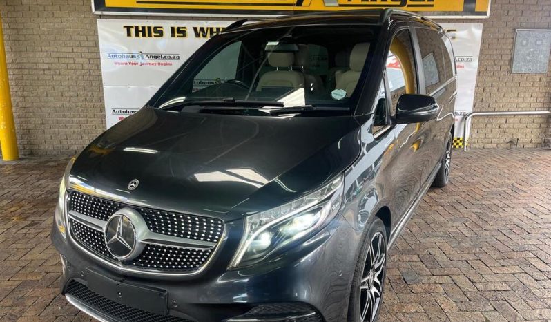 2022 MERCEDES-BENZ V300d AVANTGARDE