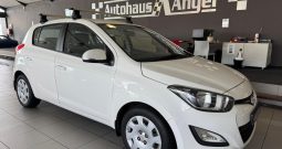 2012 HYUNDAI i20 1.4 FLUID A/T