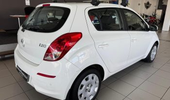 2012 HYUNDAI i20 1.4 FLUID A/T full