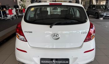 2012 HYUNDAI i20 1.4 FLUID A/T full
