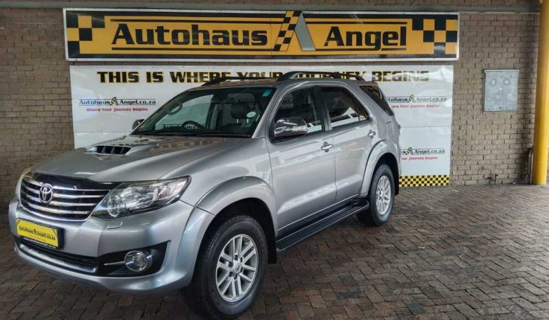 2015 TOYOTA FORTUNER 3.0D-4D R/B A/T