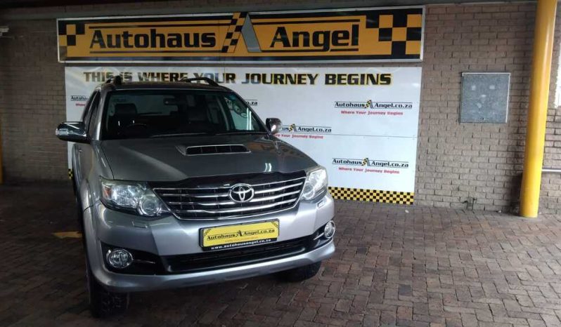 2015 TOYOTA FORTUNER 3.0D-4D R/B A/T