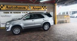 2015 TOYOTA FORTUNER 3.0D-4D R/B A/T