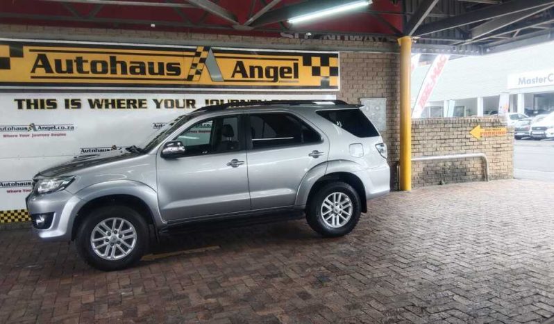 2015 TOYOTA FORTUNER 3.0D-4D R/B A/T