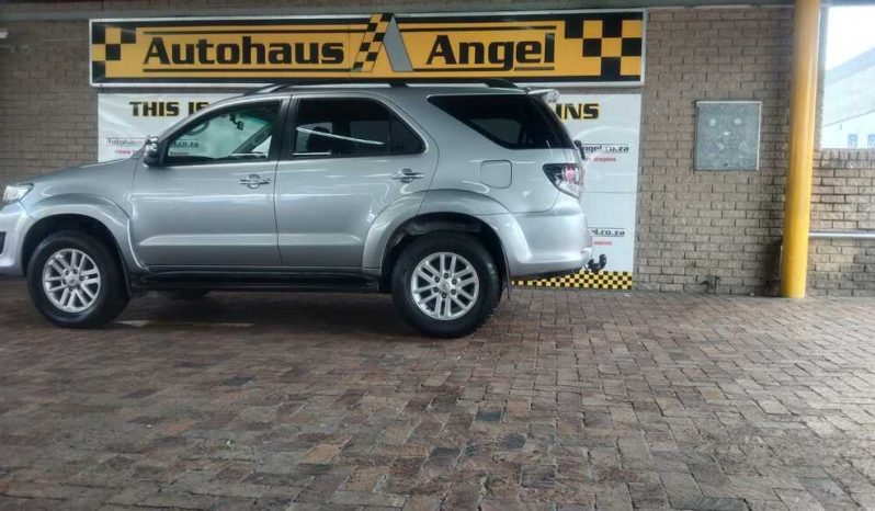 2015 TOYOTA FORTUNER 3.0D-4D R/B A/T full