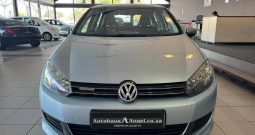 2012 VOLKSWAGEN GOLF VI 1.6 TDI BLUEMOTION