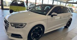 2018 AUDI S3  SPORTBACK STRONIC (228KW)