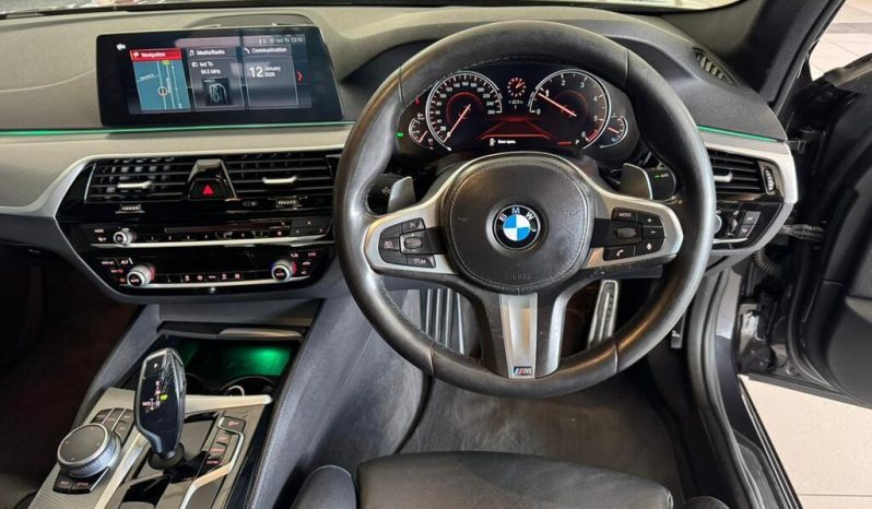2018 BMW 520d M SPORT A/T (G30) full