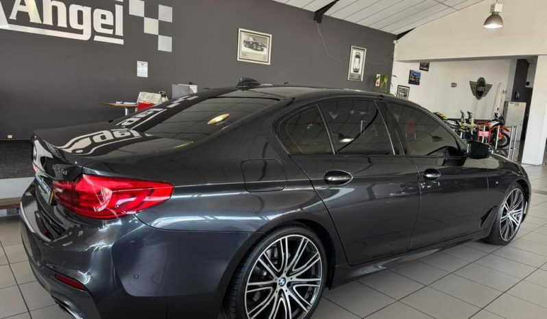 2018 BMW 520d M SPORT A/T (G30) full
