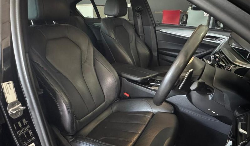2018 BMW 520d M SPORT A/T (G30) full