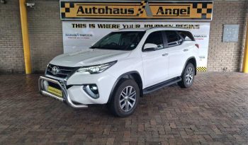 2018 TOYOTA FORTUNER 2.8GD-6 4X4 full