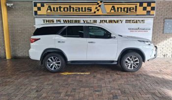 2018 TOYOTA FORTUNER 2.8GD-6 4X4 full