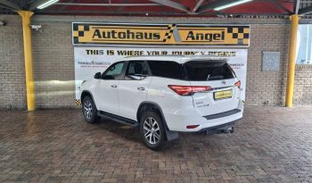 2018 TOYOTA FORTUNER 2.8GD-6 4X4 full