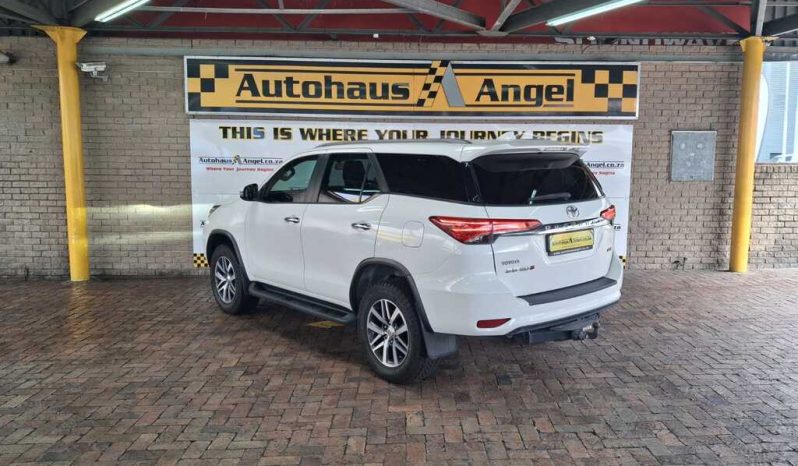 2018 TOYOTA FORTUNER 2.8GD-6 4X4 full