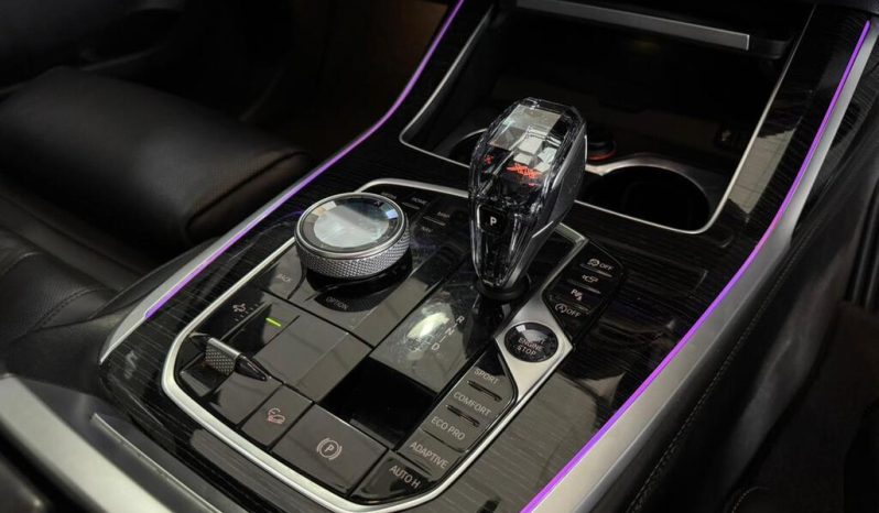 2019 BMW X7 M50d (G07) full