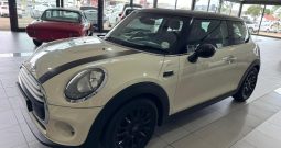 2014 MINI COOPER A/T