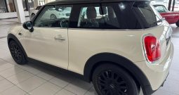 2014 MINI COOPER A/T