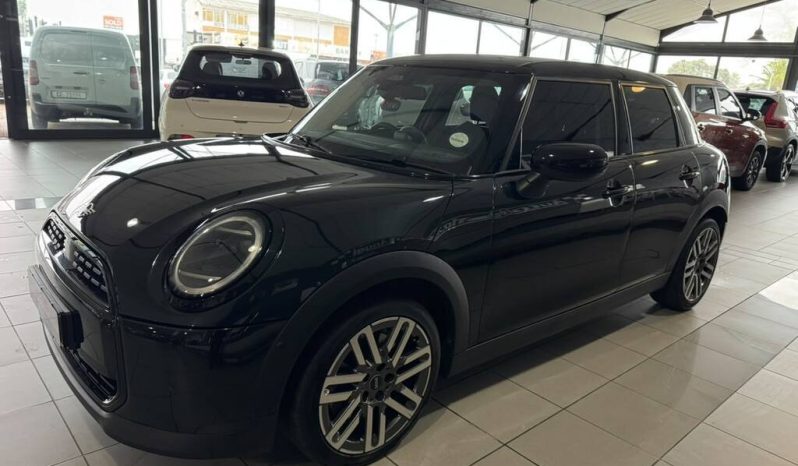 2025 MINI COOPER C 5DR A/T (F65) full
