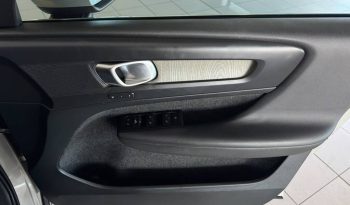 2019 VOLVO XC40 T3 INSCRIPTION full