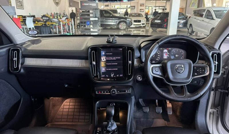 2019 VOLVO XC40 T3 INSCRIPTION full