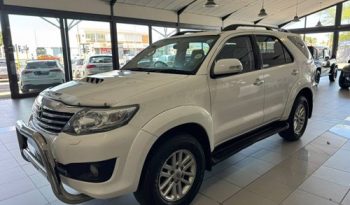 2013 TOYOTA FORTUNER 3.0D-4D 4X4 full