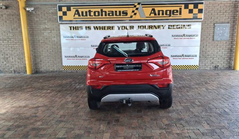 2023 MAHINDRA XUV300 1.5D (W8) full