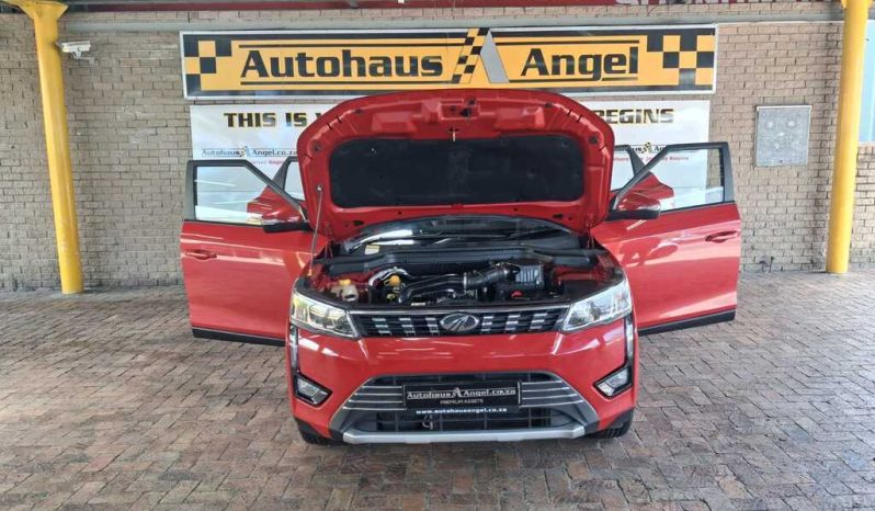 2023 MAHINDRA XUV300 1.5D (W8) full