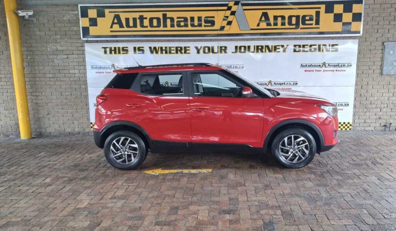 2023 MAHINDRA XUV300 1.5D (W8) full